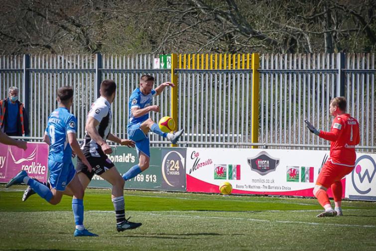Kieran Lewis gets inside the box. Picture by Rawphotography - Matthew Kelly