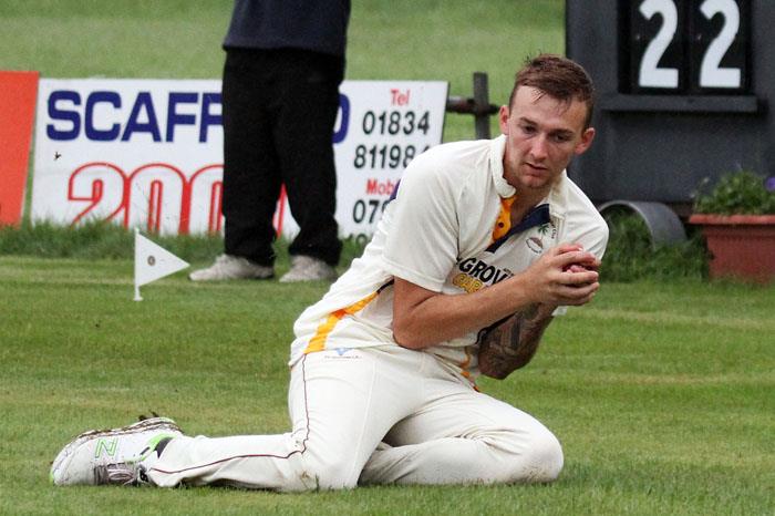 Kyle Marsh takes a brilliant catch to dismiss Alex Bayley 