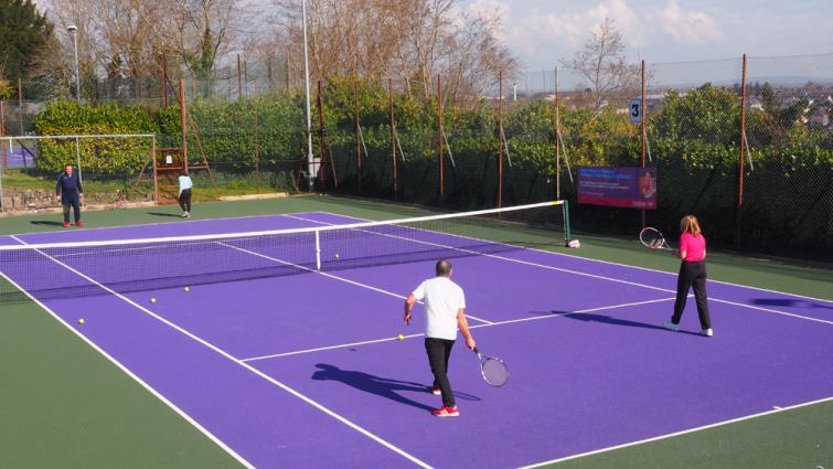 Veterans enjoy an early knock for the start to the outdoor season