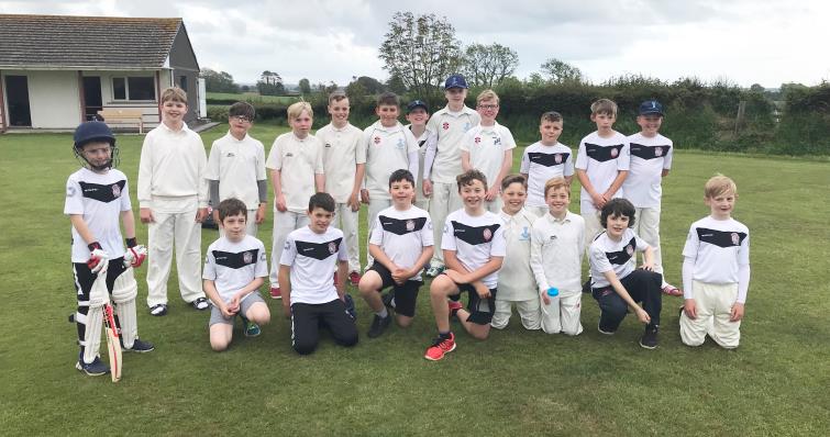 Hook U11s and Cresselly U11s