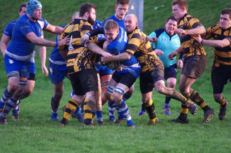 Iestyn Griffiths leads from the front