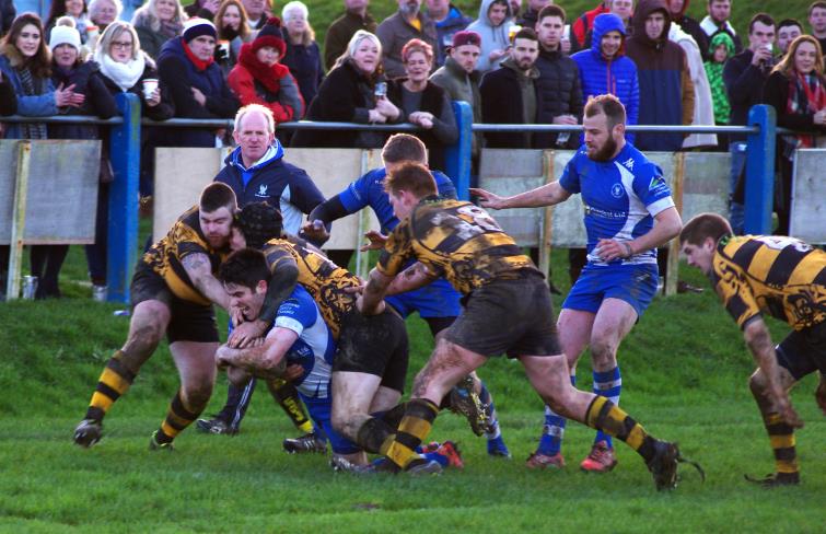 Lee Summons held up short of the line