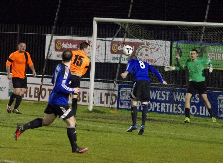 Four-goal Woodrow stars in Vikings’ seven-goal rush to final