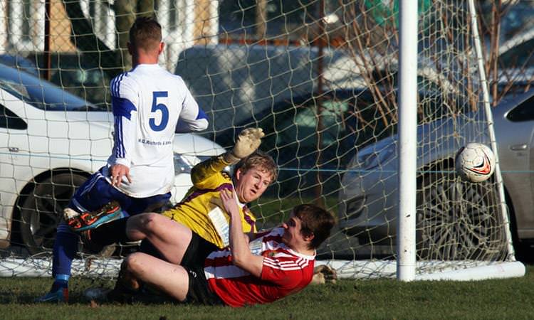 Champions beaten and Narberth reach last eight of West Wales Cup