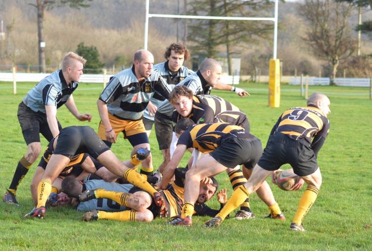 Fraser Watson gets his pass away
