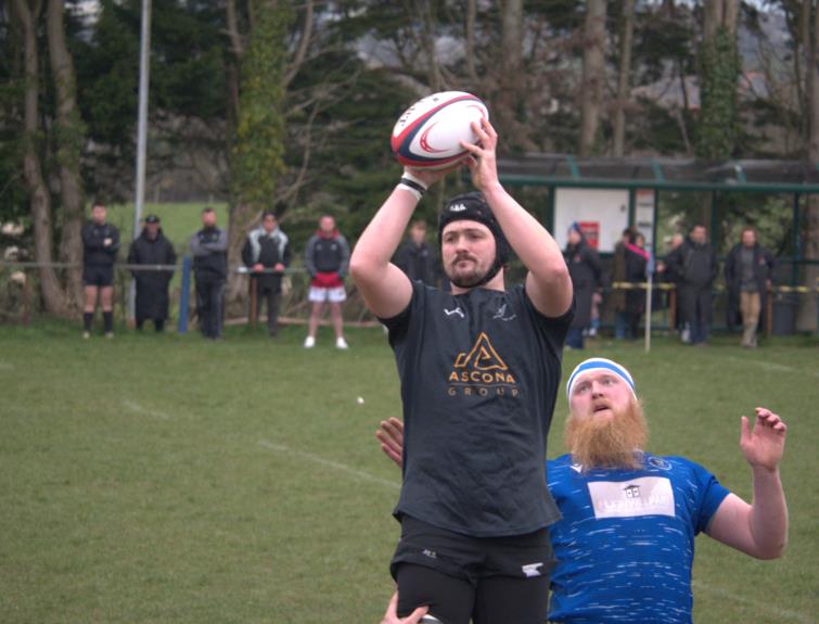 Iestyn Evans wins good ball for Neyland (William John)