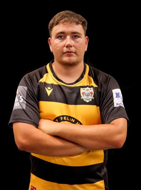 Iwan John - try for Cardigan Iwan John - try for Cardigan