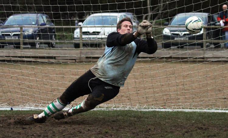  Hakin win again and Narberth knock Senior Cup holders out in own backyard
