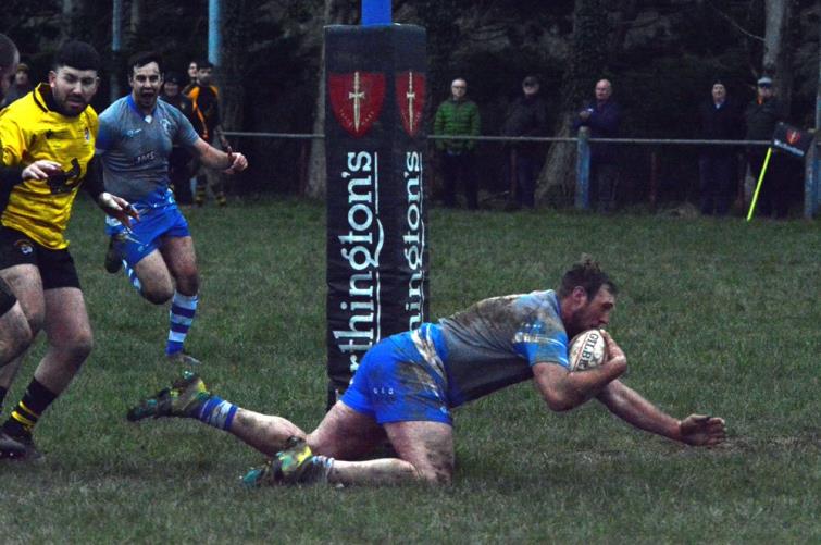 Josh Thomas - eye for a gap - crashes over for another try for The Blues