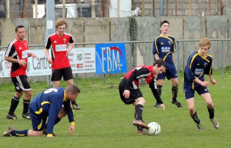 Ten-man Vikings defeat shell-shocked Wizards to show title desire