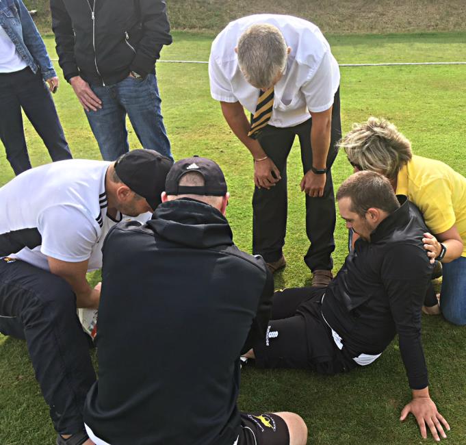 Unlucky Jamie Lewis is injured and misses the final - rotten luck