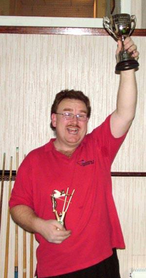 Jason jolts Denzil in Carlsberg Final