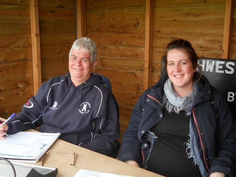 Scorers Jayne Cole and Kirsty Hannon