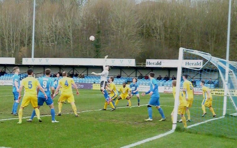 Lee Williams at full stretch
