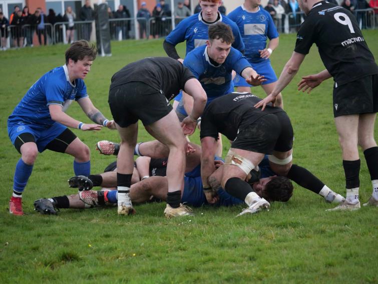 More good defence by The All Blacks. Picture William John