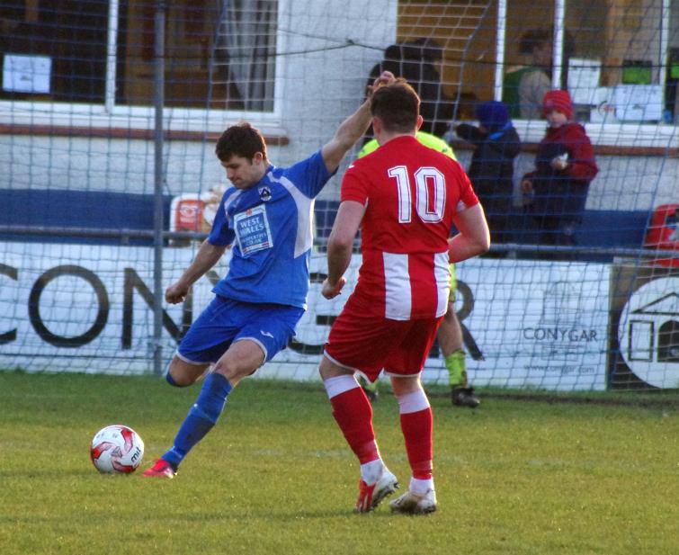 Matthew Broome clears his lines
