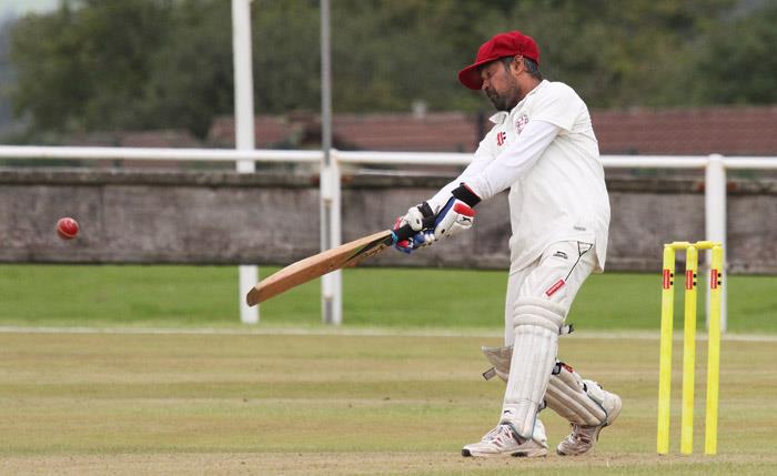 Manu Idawoda - best batting for The Nomads - pic Susan McKehon