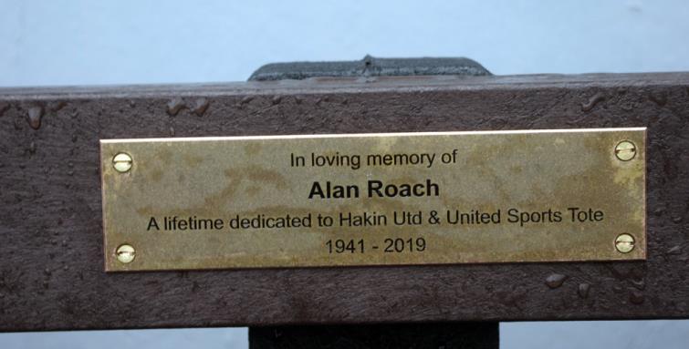 Inscription on the bench plate