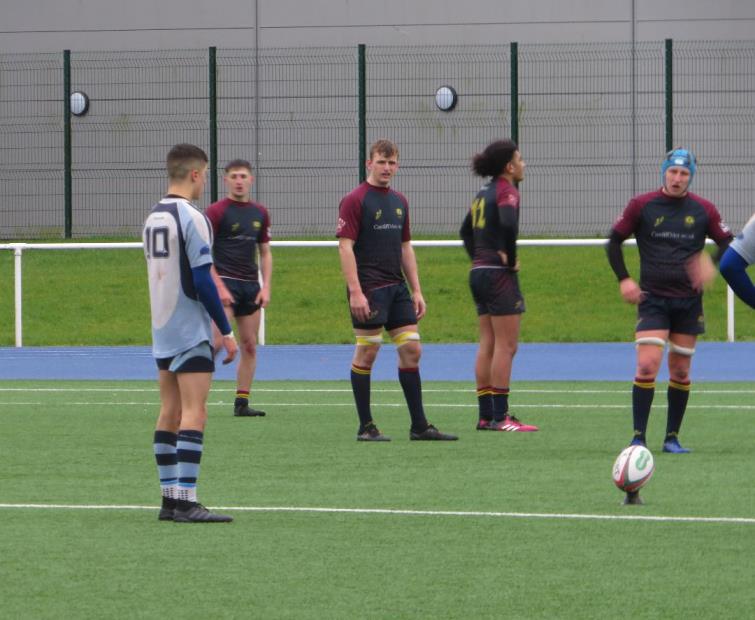 Harri Harries lines up a kick at goal for The Otters