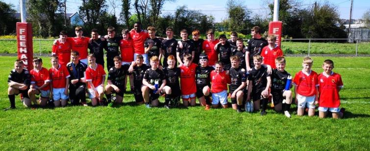 Neyland and Young Munster juniors pose together