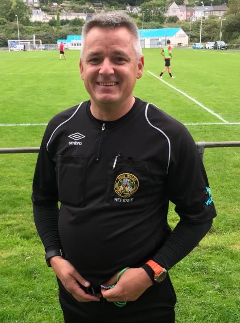 Referee Neill Crawshay