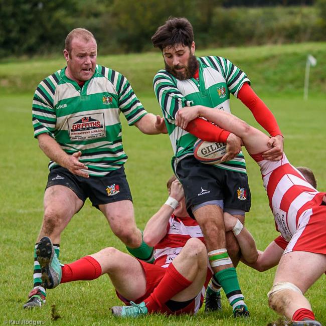 Nico Setaro off loads - pic Paul Rodgers