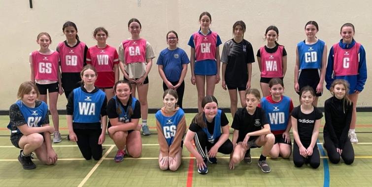 Sapphires U12s - Blacks and Whites