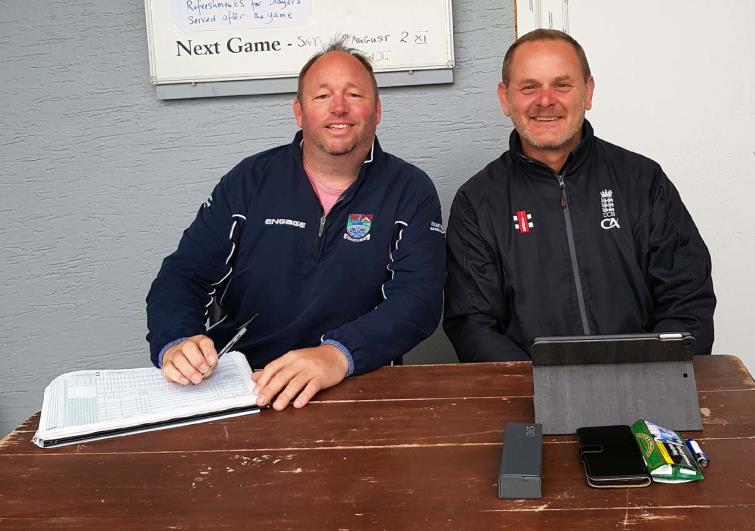 Scorers Mark Lee and Jon  Willington