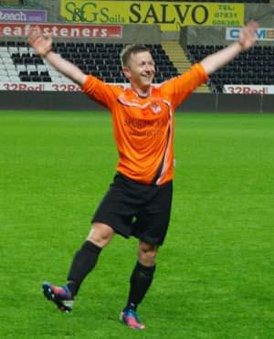 Mills helps Tigers take the silverware