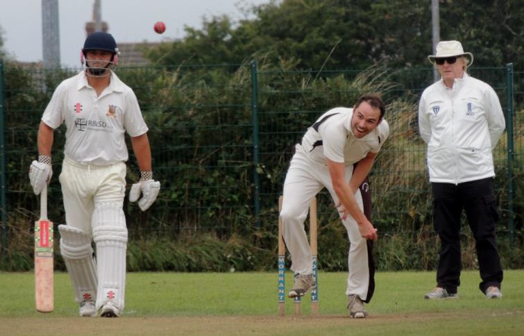 Sean Hannon bowling