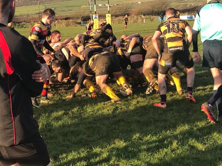 St Davids in control at the scrum