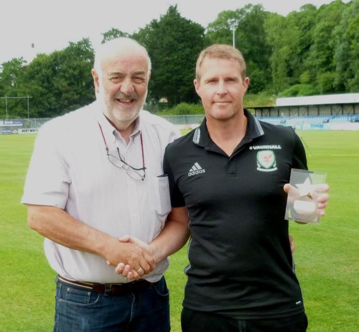 Steve with Bill Carne after receiving his Star of the Month award