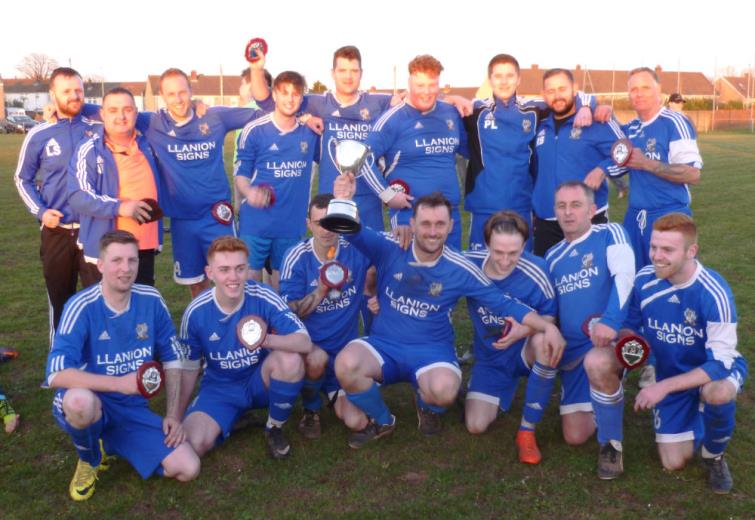 Delighted winners Monkton Swifts 2nds