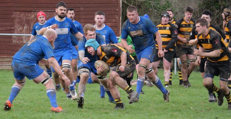 Llangwm on a charge at Pill Parks (William John)