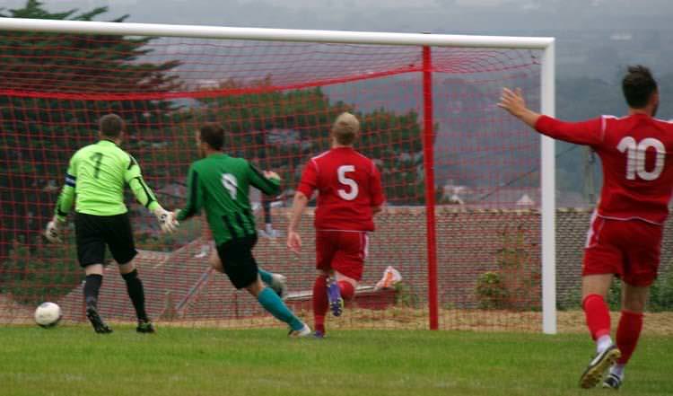 Herbrandston lose for first time as Hakin and Johnston progress in FAW Trophy