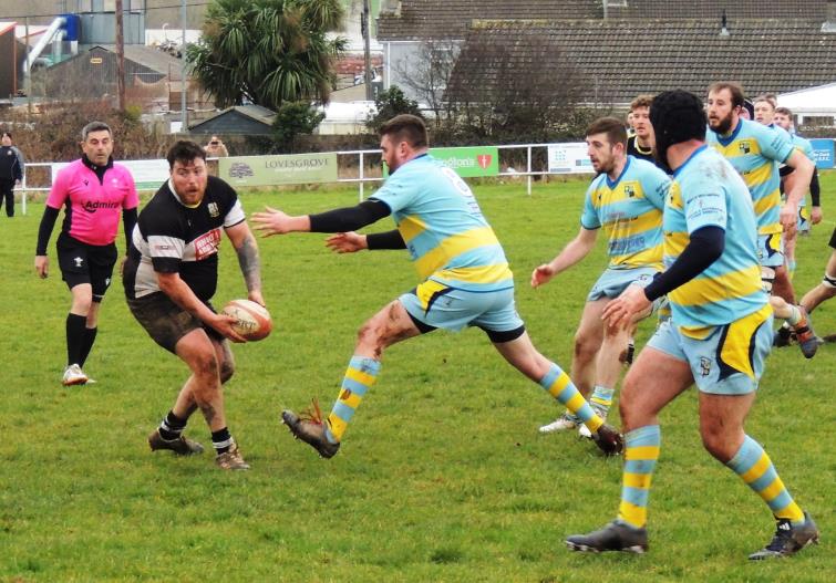 Pembroke Dock Quins on the attack