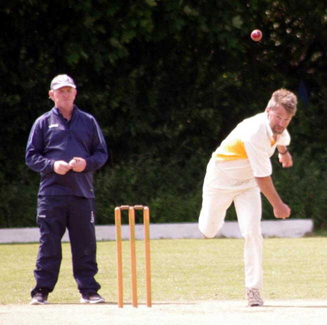 Robbie Thomas - 4 for 18 for Tish 2nds