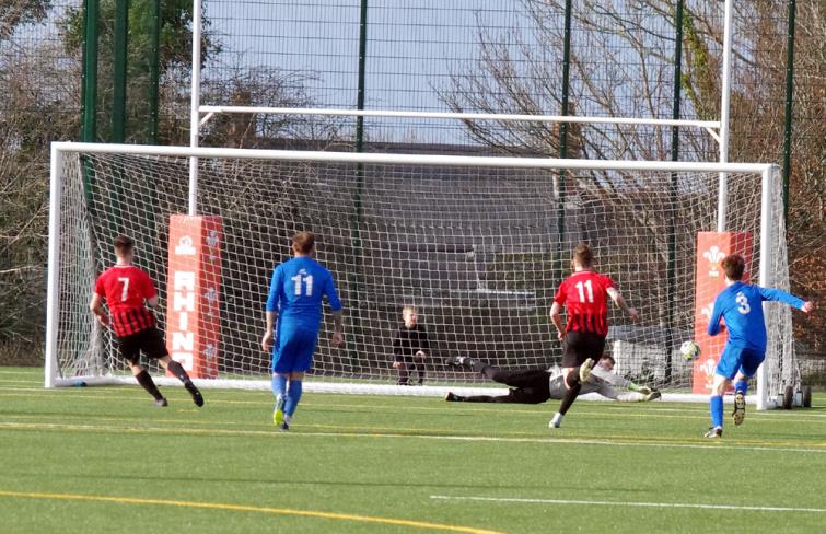 Rhys Jones - scores the opener from the spot for Goodwick