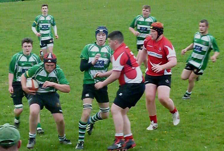 Steff steers Young Borderers to victory in epic clash