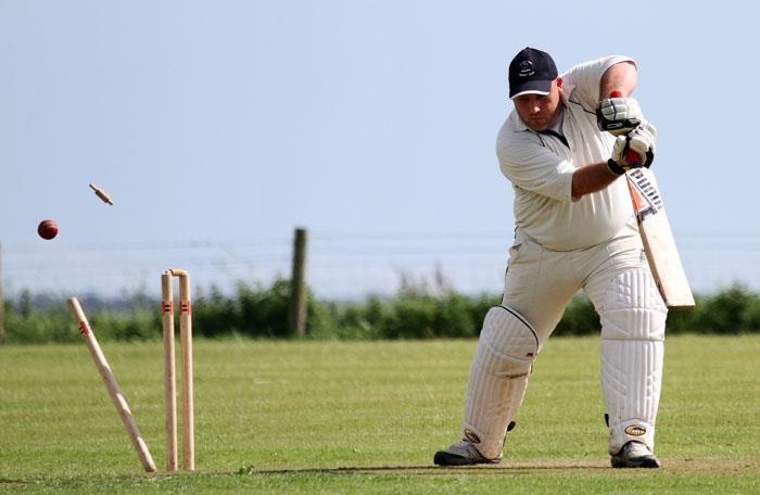 Will Spreadbury bowled by Rob Williams