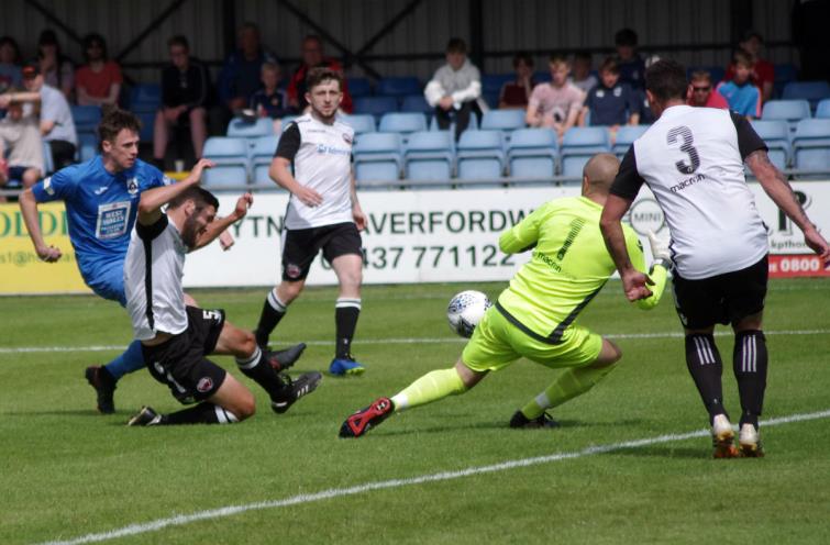 Jack Wilson’s close range shot is blocked