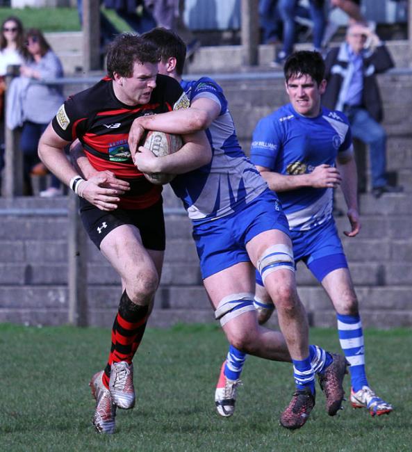 Toby Smith breaks for Tenby
