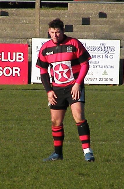 Tom Turbo Lewis - kicked all Tenbys nine points