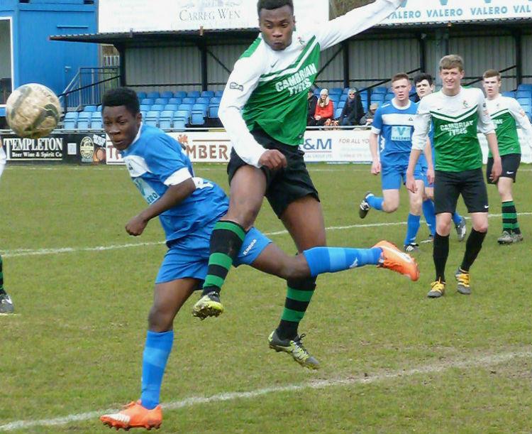 Taku Padiwa goes close