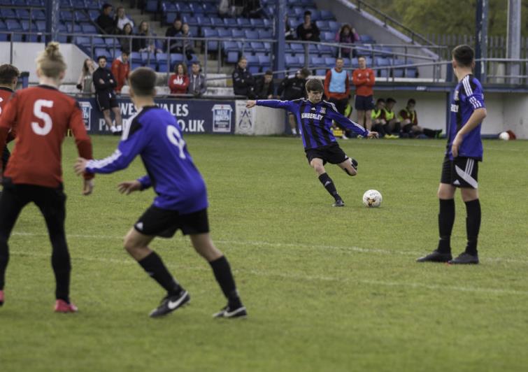 Camron Thomas scores first goal from a free kick