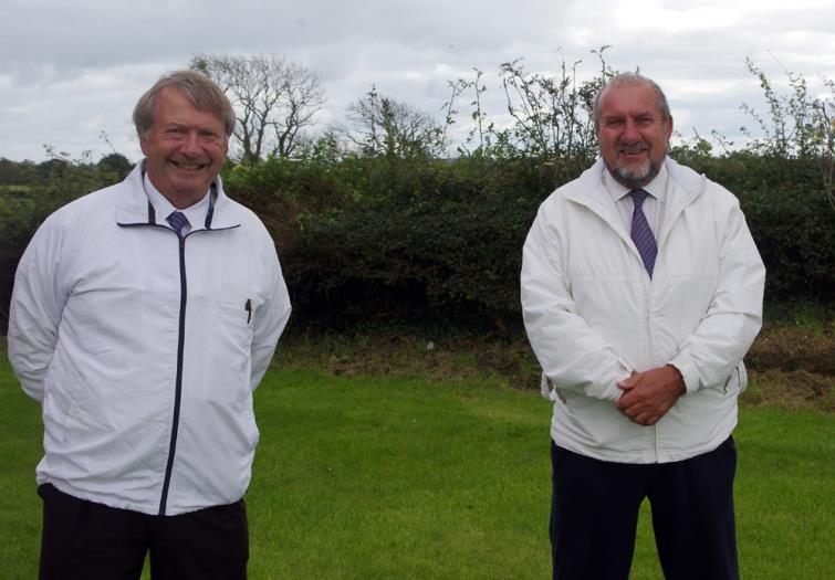Umpires Steve Blowes and Dave Brandon