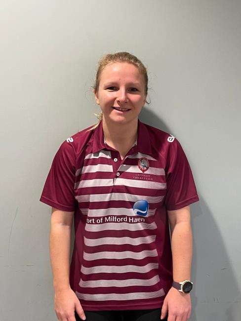 Zoe Minnett - struck 27 for Cresselly